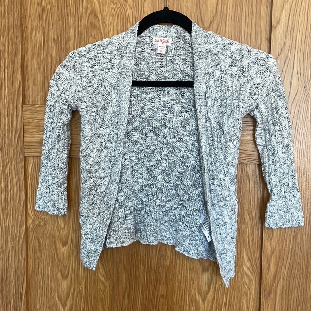 Adorable cardigan! Open front